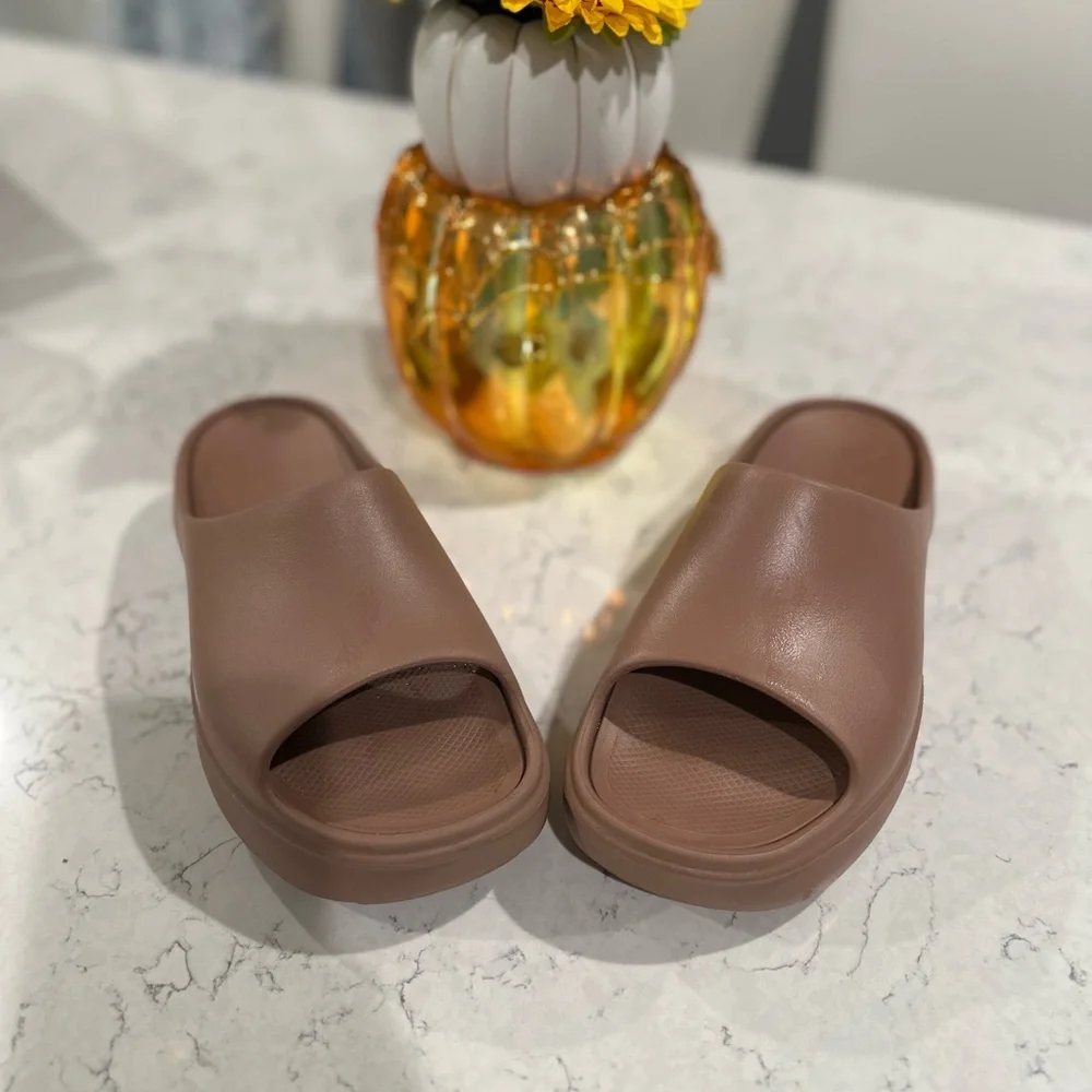 Slides - Picture 2 of 10